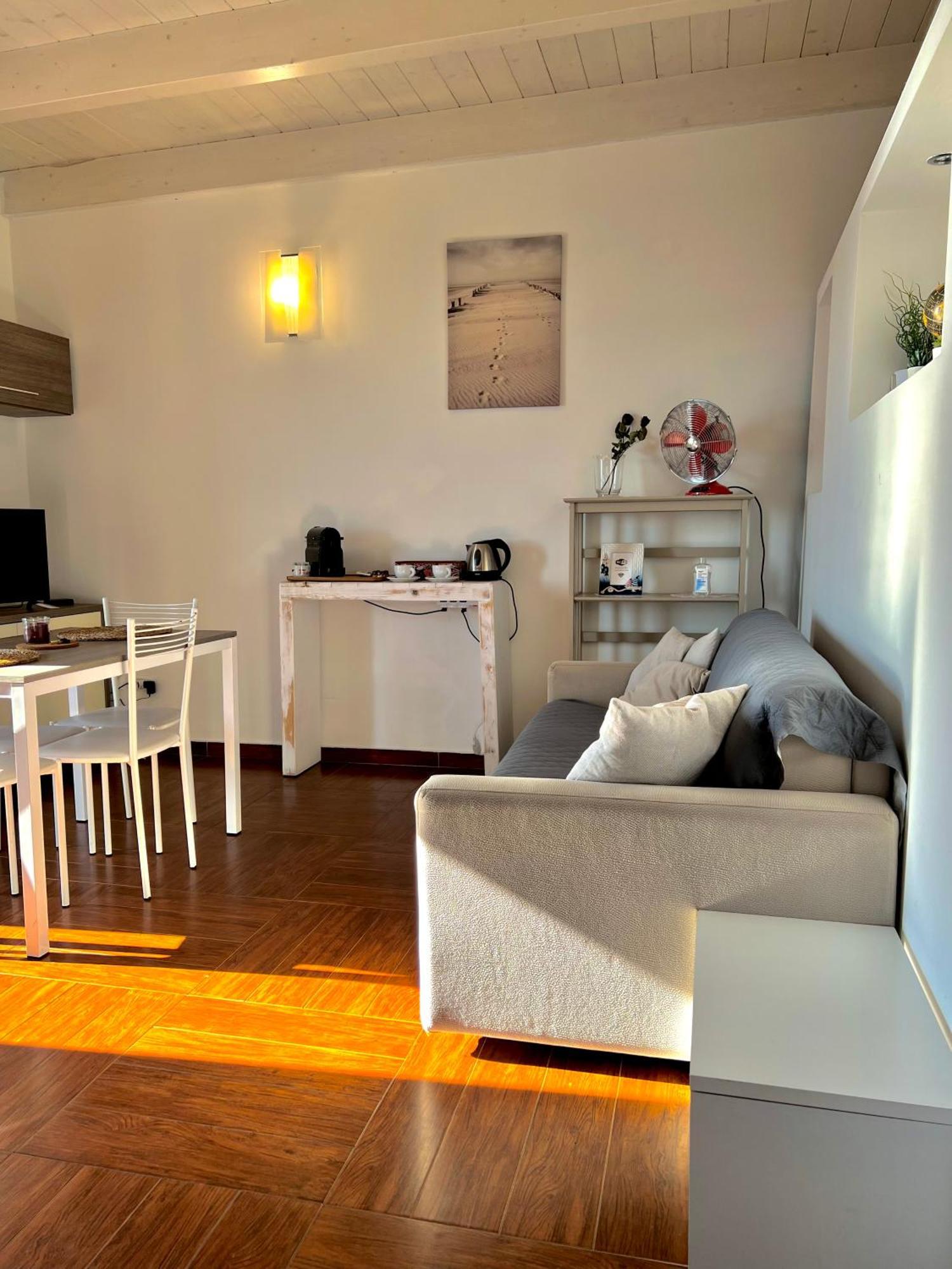 Alba Suite-Rome Airport Fco-Fronte Mare Fiumicino Exterior photo